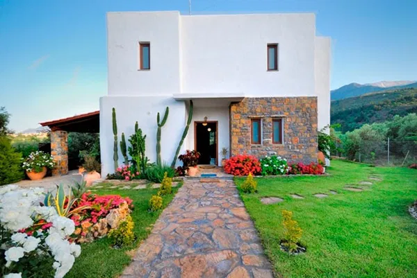 Seafront Three-Bedroom Villa for Rent in Pemonia, Apokoronas — photo 4