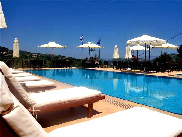 Sea-View Villa for Rent in Voulgaro, Platanias