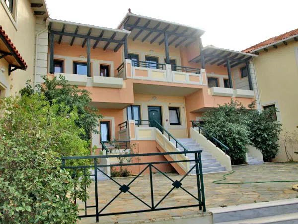 Seafront Apartment for Rent in Chorafakia, Akrotiri — photo 4