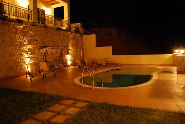 Sea-View Villa with Two Bedrooms for Rent in Sfinari, Kissamos — photo 3