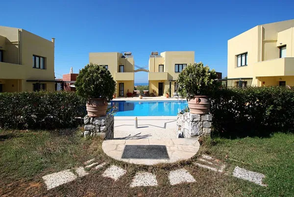 Three-Bedroom Sea View Villa for Rent in Pirgos Psilonerou, Platanias — photo 4