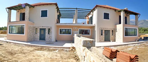 Seafront Four-Bedroom Villa for Sale in Agioi Pantes Apokoras, Apokoronas — photo 4