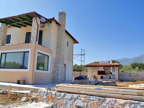Seafront Four-Bedroom Villa for Sale in Agioi Pantes Apokoras, Apokoronas — photo 3