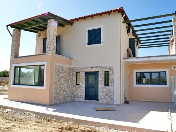 Seafront Four-Bedroom Villa for Sale in Agioi Pantes Apokoras, Apokoronas
