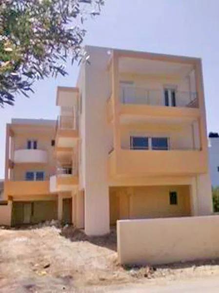 Seafront 110 m² Villa with Four Bedrooms for Sale in Heraklion — photo 2