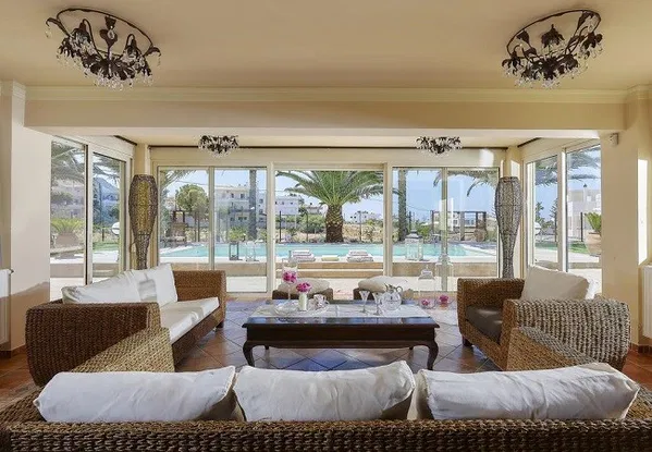 Sea-View Seven-Bedroom Villa for Sale in Heraklion — photo 5