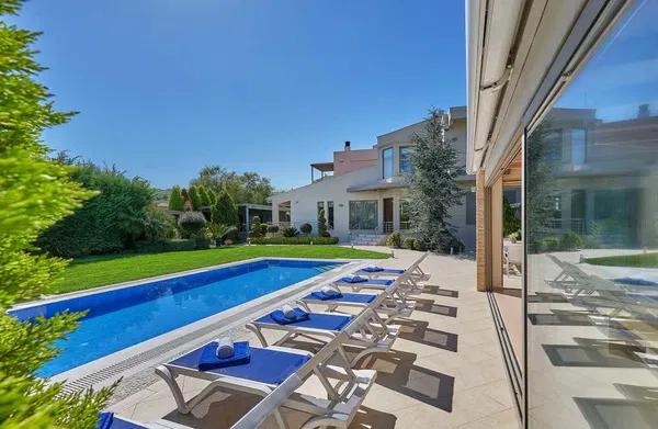 Three-Bedroom Villa for Sale in Gouves, Hersonissos