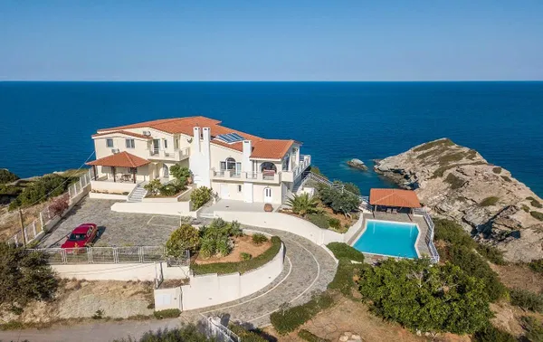 Six-Bedroom Sea-View Villa for Sale in Agia Pelagia, Malevizi