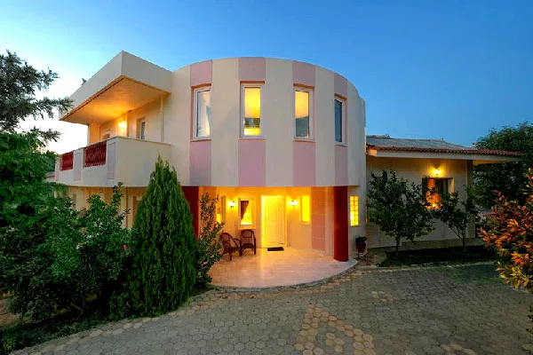 Sea-View Ten-Bedroom Villa for Sale in Agios Myron Heraklion, Heraklion