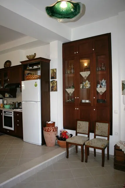One-Bedroom Seafront Villa for Sale in Elia, Hersonissos — photo 5