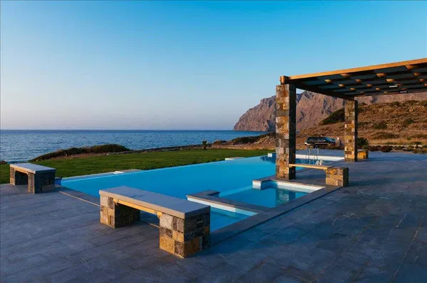 Sea-View Six-Bedroom Villa for Sale in Mochlos, Sitia — photo 4