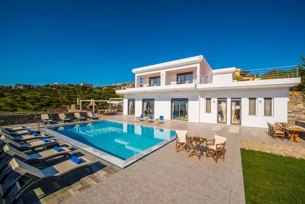 Five-Bedroom Sea-View Villa for Sale in Agios Nikolaos, Lasithi — photo 2