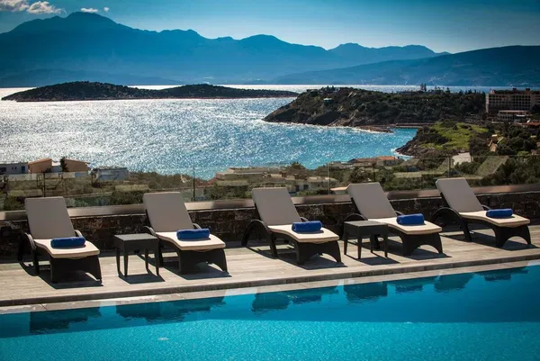 Five-Bedroom Sea-View Villa for Sale in Agios Nikolaos, Lasithi — photo 4