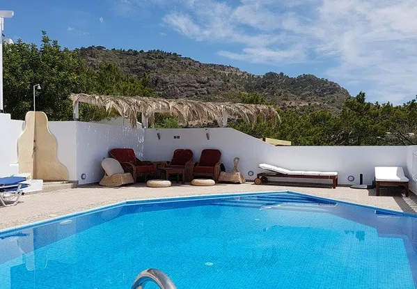 Sea-View 105 m² Villa with Three Bedrooms for Sale in Ierapetra, Lasithi — photo 3
