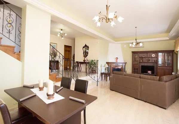 Sea-View 400 m² Villa with Six Bedrooms for Sale in Kalyves, Apokoronas — photo 4