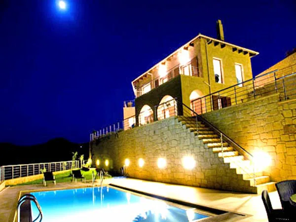 Sea View Five-Bedroom Villa for Sale in Kissamos, Chania