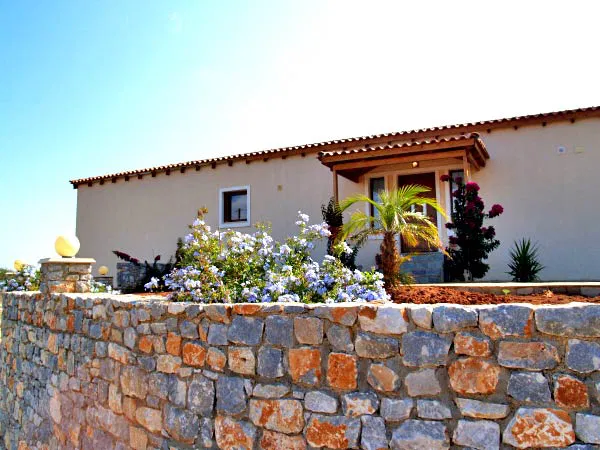 Sea View Six-Bedroom Villa for Sale in Kefalas, Apokoronas — photo 4