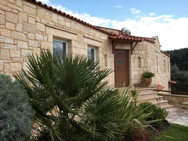 Sea View Three-Bedroom Villa for Sale in Agia Marina, Chania
