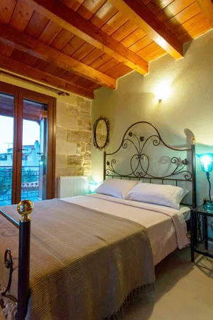 Sea-View 300 m² Villa with Four Bedrooms for Sale in Plaka Apokoronas, Apokoronas — photo 5