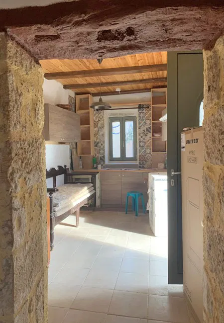 Five-Bedroom Seafront Villa for Sale in Litsarda, Apokoronas — photo 4