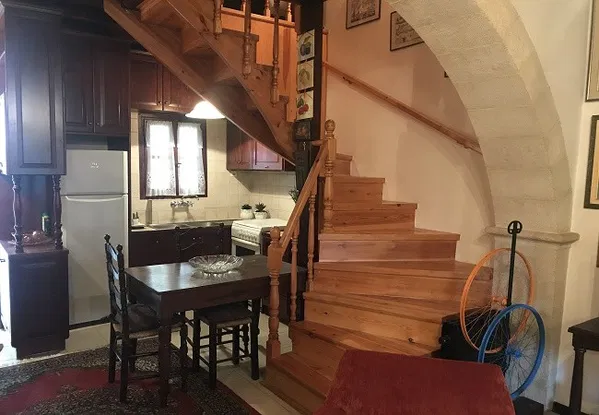 Seafront Two-Bedroom Villa for Sale in Old Town, Chania — photo 2