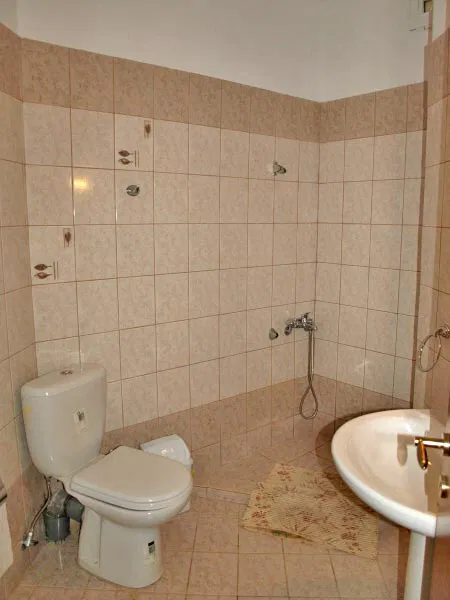 Seafront Villa for Sale in Agios Onoufrios, Akrotiri — photo 3