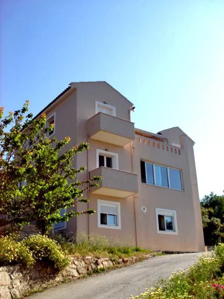Seafront Six-Bedroom Villa for Sale in Vafes, Apokoronas — photo 3