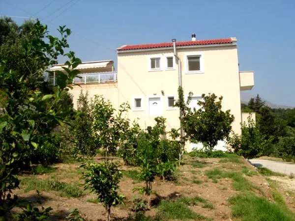 Seafront Six-Bedroom Villa for Sale in Vafes, Apokoronas — photo 4