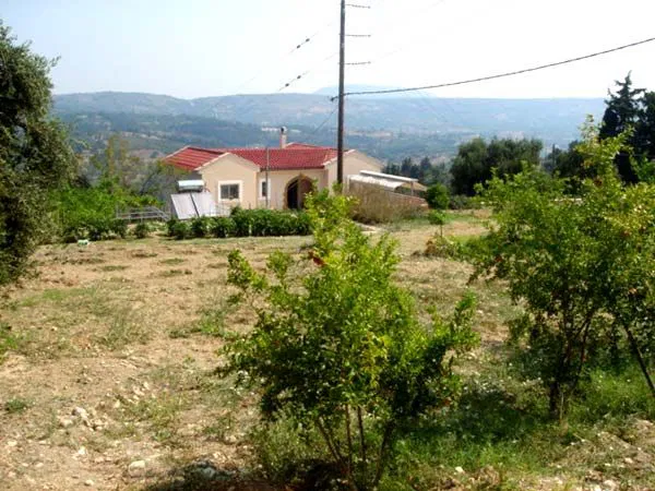 Seafront Six-Bedroom Villa for Sale in Vafes, Apokoronas — photo 5
