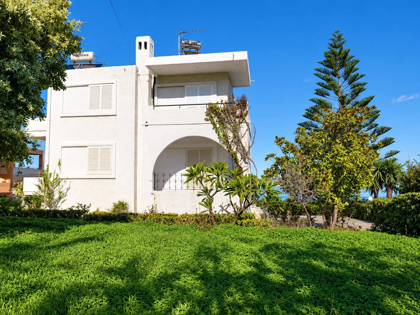 Sea-View Two-Bedroom Villa for Sale in Stalos, Chania