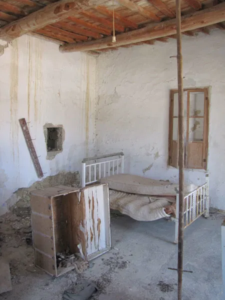 Seafront Villa for Sale in Koukounara, Kissamos — photo 3