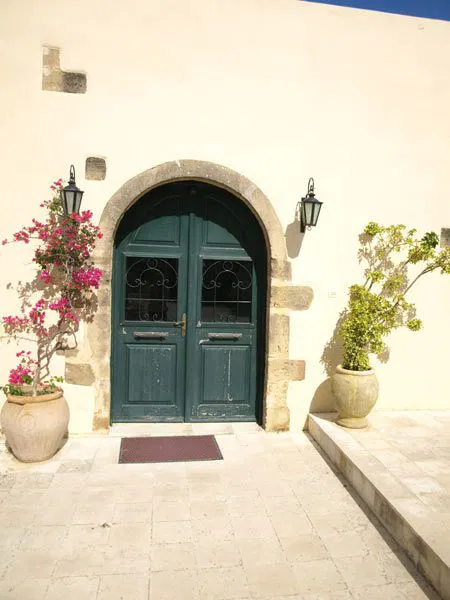 Four-Bedroom Sea-View Villa for Rent in Tavronitis, Platanias — photo 3