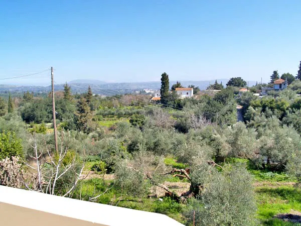 Seafront Two-Bedroom Villa for Sale in Tzitzifes, Apokoronas — photo 3