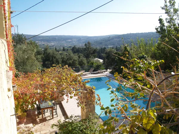 Four-Bedroom Seafront Villa for Sale in Douliana, Apokoronas — photo 2