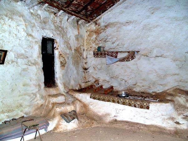 70 m² Seafront Villa for Sale in Nio Chorio, Apokoronas — photo 2