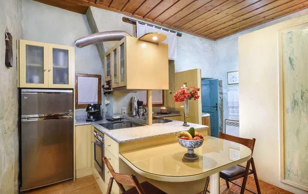Seafront Three-Bedroom Villa for Sale in Old Town, Chania — photo 5
