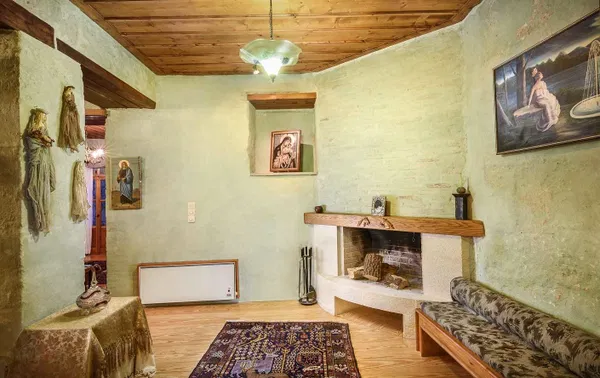 Seafront Three-Bedroom Villa for Sale in Old Town, Chania — photo 3