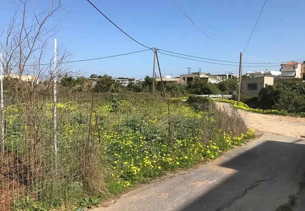 Seafront 580 m² Land for Sale in Varipetro, Chania