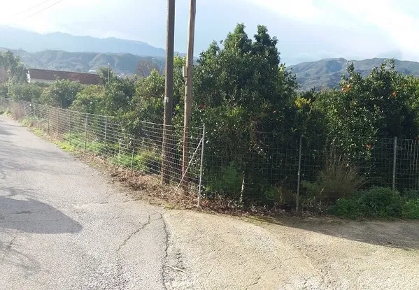 Seafront 1,800 m² Land for Sale in Koufos, Platanias