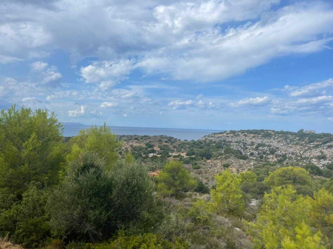 Seafront 5,900 m² Land for Sale in Kampani, Akrotiri