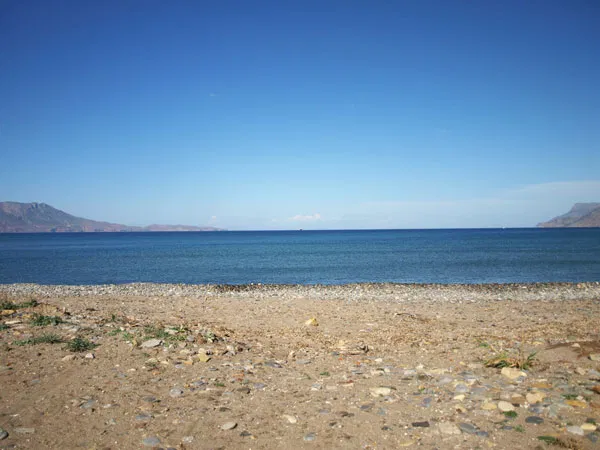 Sea-View 1,000 m² Land for Sale in Nopigia, Kissamos — photo 2