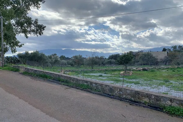 Seafront 1,200 m² Land for Sale in Litsarda, Apokoronas — photo 2
