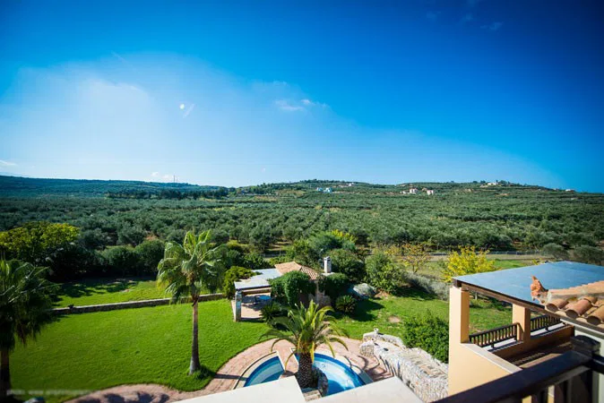 Four-Bedroom Sea View Villa for Rent in Maleme, Platanias