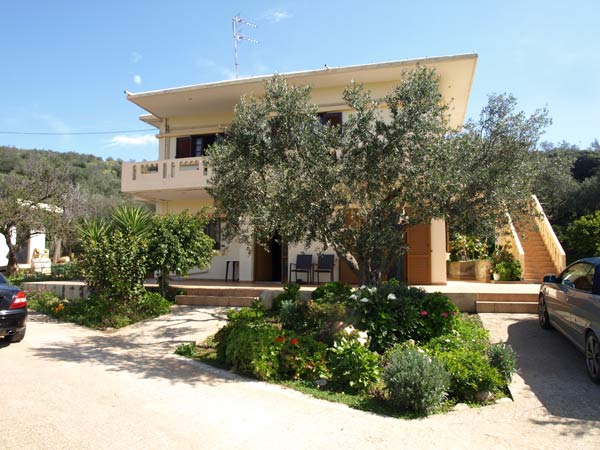 Seafront Two-Bedroom Villa for Sale in Rodopou, Kissamos