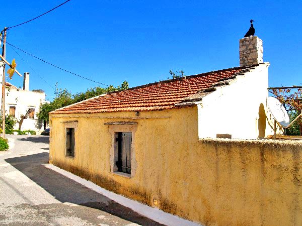 Seafront One-Bedroom Villa for Rent in Douliana, Apokoronas — photo 5