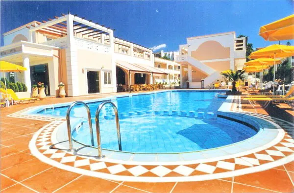Sea-View Hotel for Sale in Kalamaki, Chania — photo 2