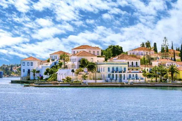 Sea View Hotel for Sale in Spetses, Argosaronikos islands — photo 2