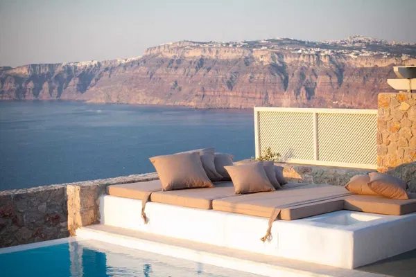 831 m² Sea-View Hotel for Sale in Santorini, Cyclades
