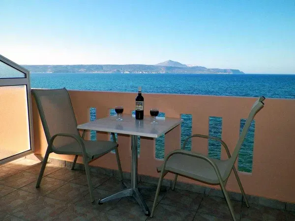 Sea-View Hotel for Sale in Kalyves, Apokoronas — photo 4