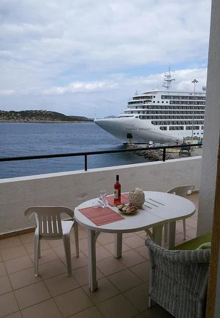 Sea View Hotel for Sale in Agios Nikolaos, Lasithi — photo 4